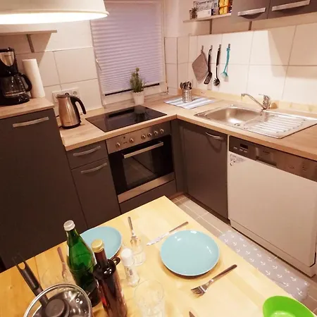 Semesterbostad Feerjenkate *